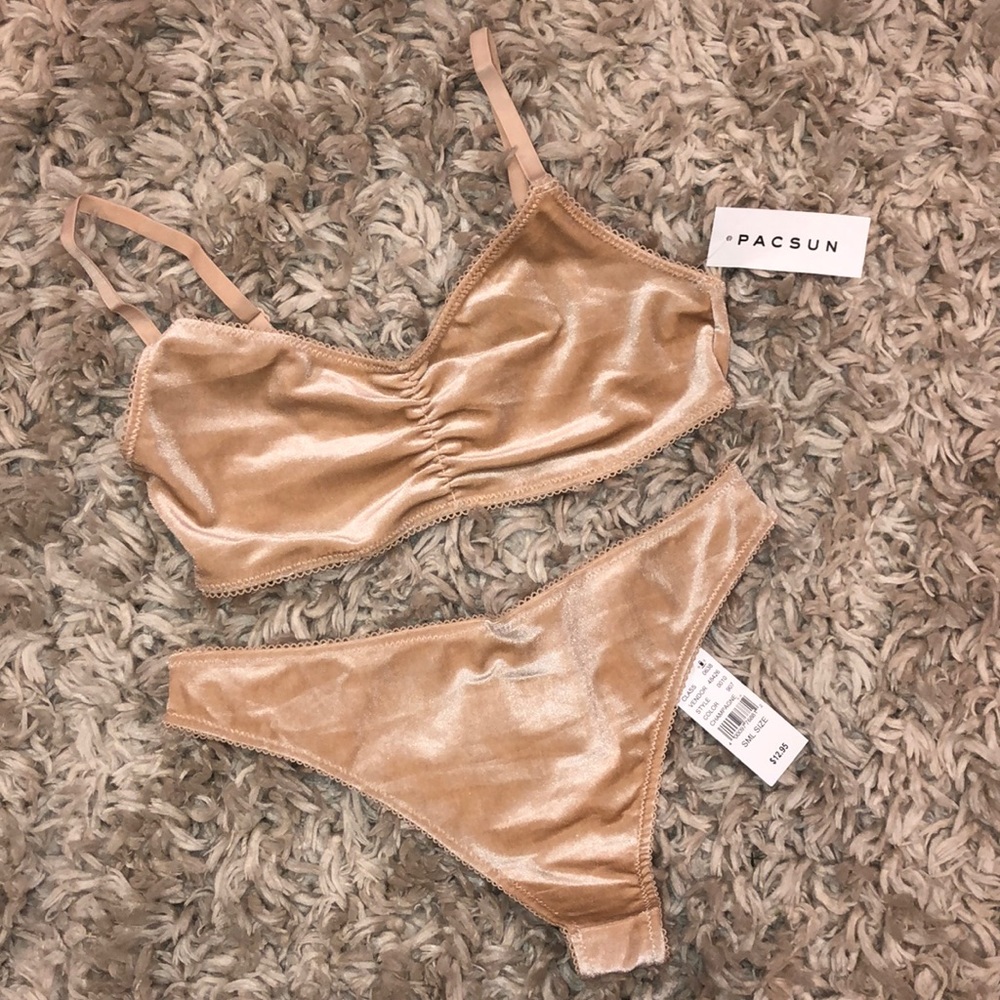 NWT Velvet Bralette & Underwear Set
